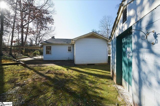 1051 W Duncan Road, Greenville, SC 29617