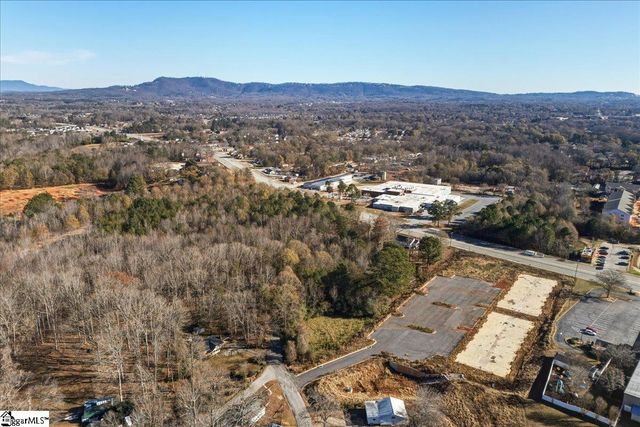 1051 W Duncan Road, Greenville, SC 29617