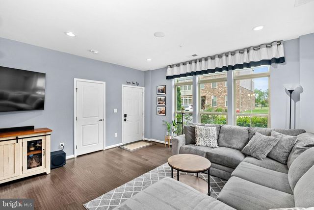25284 GRAY POPLAR TER, Aldie, VA 20105