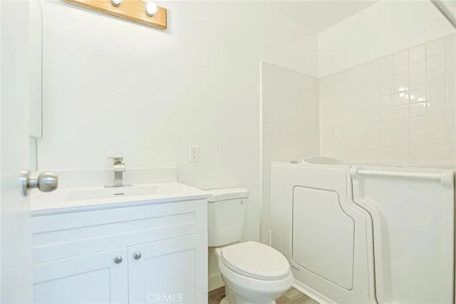 15261 Columbia, Huntington Beach, CA 92647