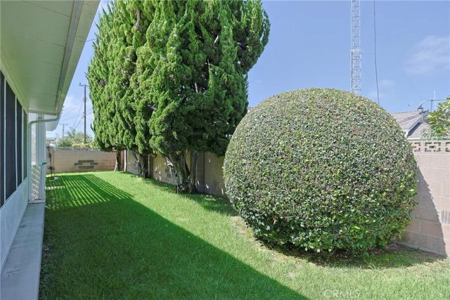 15261 Columbia, Huntington Beach, CA 92647