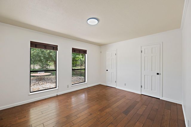 501 Liberty DR, Liberty Hill, TX 78642