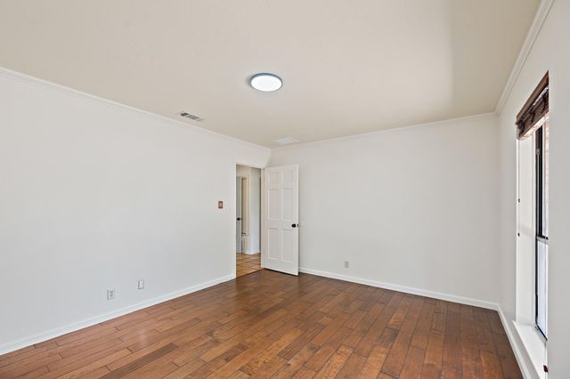501 Liberty DR, Liberty Hill, TX 78642