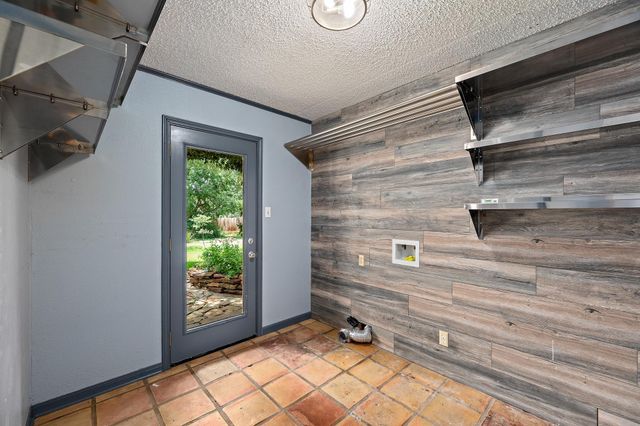 501 Liberty DR, Liberty Hill, TX 78642