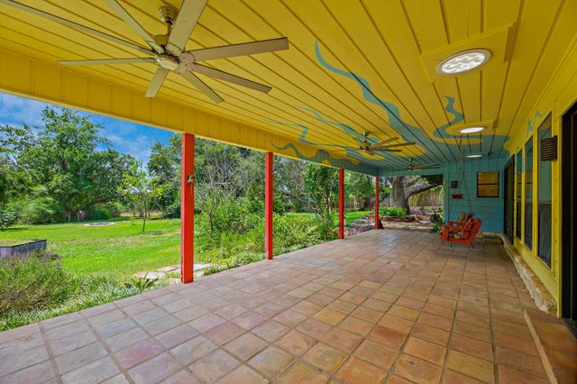 501 Liberty DR, Liberty Hill, TX 78642