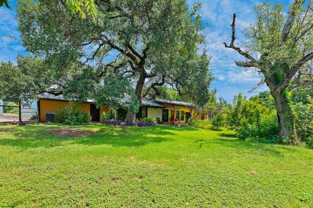 501 Liberty DR, Liberty Hill, TX 78642