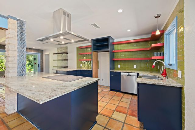 501 Liberty DR, Liberty Hill, TX 78642