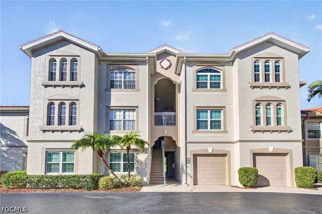 15655 Ocean Walk CIR 301, Fort Myers, FL 33908