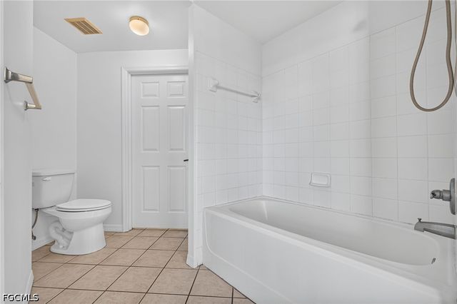 15655 Ocean Walk CIR 301, Fort Myers, FL 33908