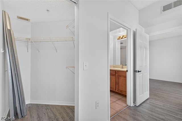 15655 Ocean Walk CIR 301, Fort Myers, FL 33908