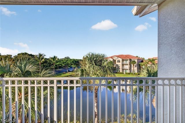 15655 Ocean Walk CIR 301, Fort Myers, FL 33908