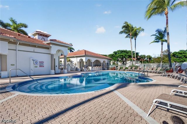 15655 Ocean Walk CIR 301, Fort Myers, FL 33908