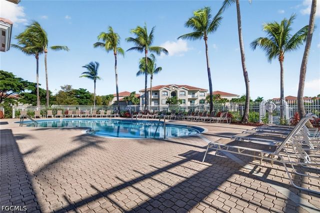 15655 Ocean Walk CIR 301, Fort Myers, FL 33908