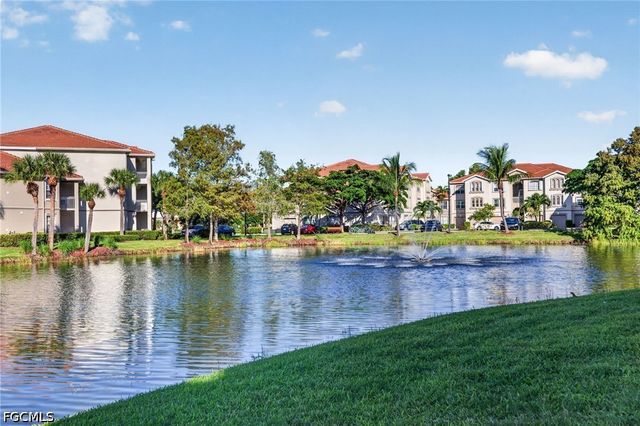15655 Ocean Walk CIR 301, Fort Myers, FL 33908