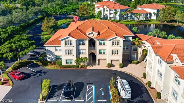 15655 Ocean Walk CIR 301, Fort Myers, FL 33908