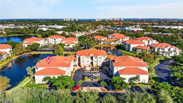15655 Ocean Walk CIR 301, Fort Myers, FL 33908