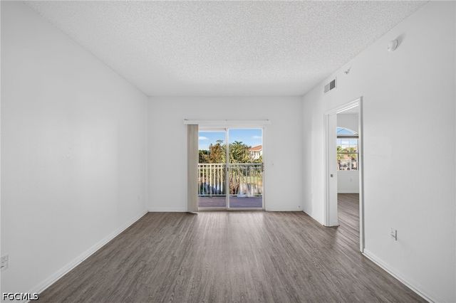 15655 Ocean Walk CIR 301, Fort Myers, FL 33908