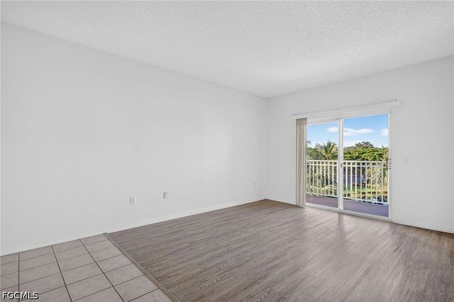 15655 Ocean Walk CIR 301, Fort Myers, FL 33908