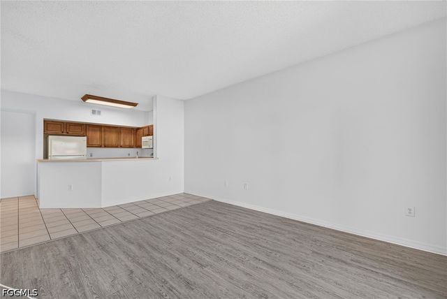 15655 Ocean Walk CIR 301, Fort Myers, FL 33908