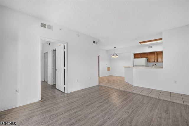 15655 Ocean Walk CIR 301, Fort Myers, FL 33908