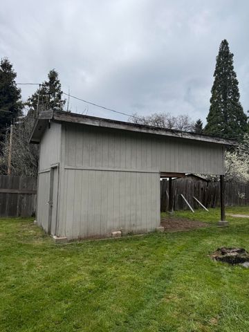 339 South Street, Butte Falls, OR 97522