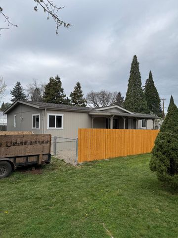 339 South Street, Butte Falls, OR 97522