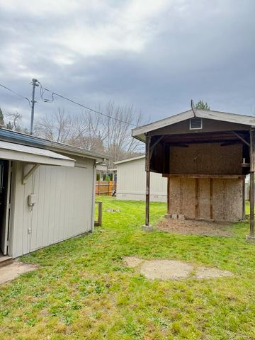 339 South Street, Butte Falls, OR 97522