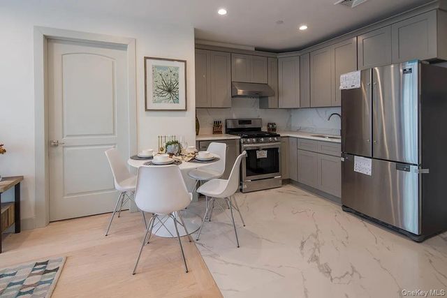14126 Northern Boulevard 4D, Flushing, NY 11354