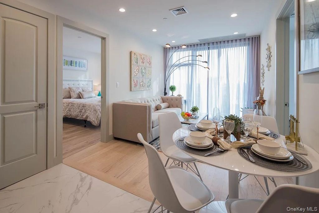 14126 Northern Boulevard 4D, Flushing, NY 11354 — photo 5