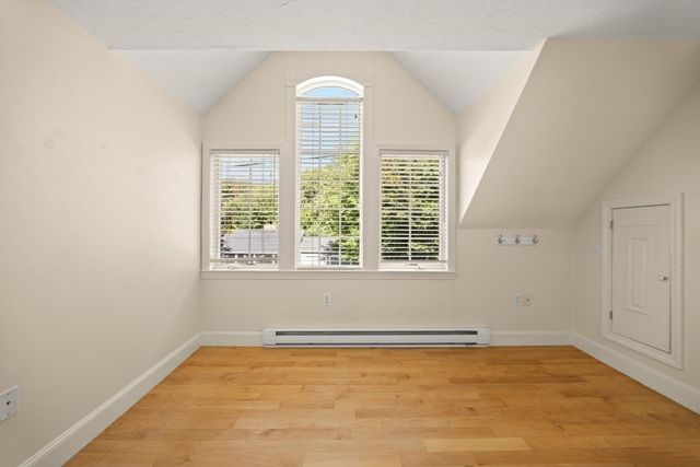 75 Gilmore Rd, Wrentham, MA 02093