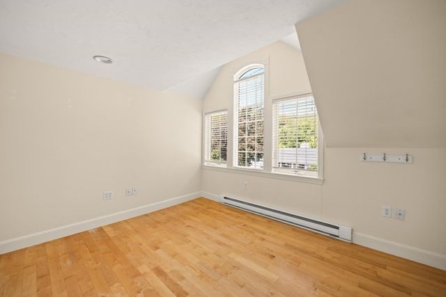 75 Gilmore Rd, Wrentham, MA 02093