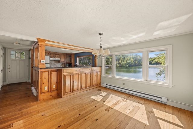 75 Gilmore Rd, Wrentham, MA 02093