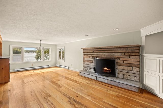 75 Gilmore Rd, Wrentham, MA 02093