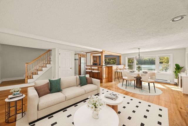 75 Gilmore Rd, Wrentham, MA 02093