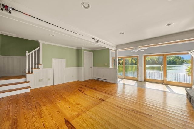 75 Gilmore Rd, Wrentham, MA 02093