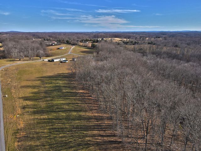 12 Dockery Road, Russell Springs, KY 42642