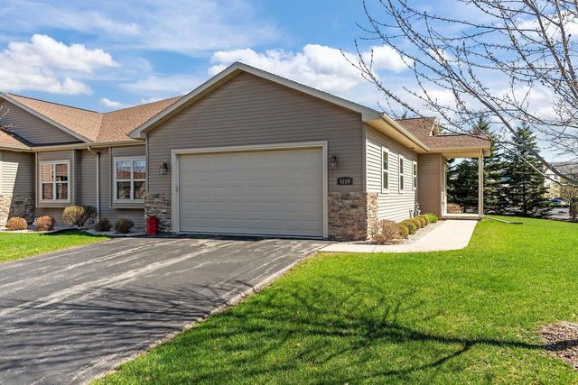 1210 CAMERON CIRCLE, Neenah, WI 54956