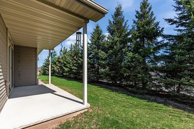 1210 CAMERON CIRCLE, Neenah, WI 54956