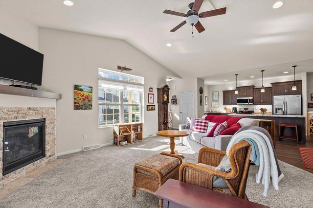 1210 CAMERON CIRCLE, Neenah, WI 54956