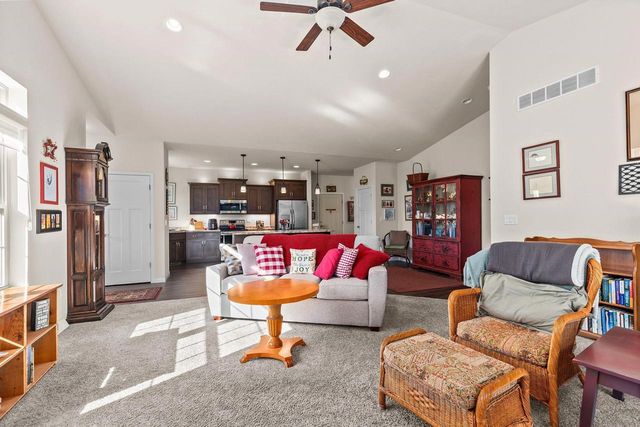 1210 CAMERON CIRCLE, Neenah, WI 54956