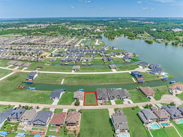 12562 St Louis Court, Willis, TX 77318