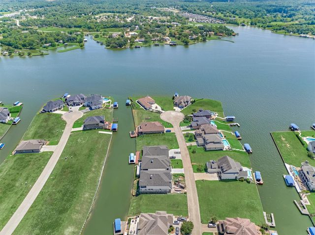 12562 St Louis Court, Willis, TX 77318