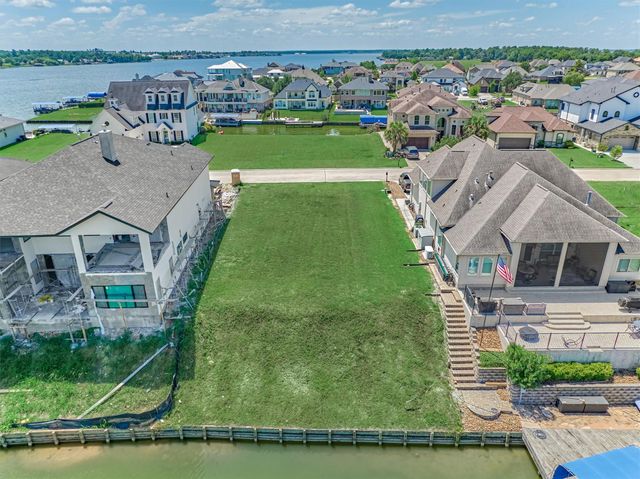 12562 St Louis Court, Willis, TX 77318