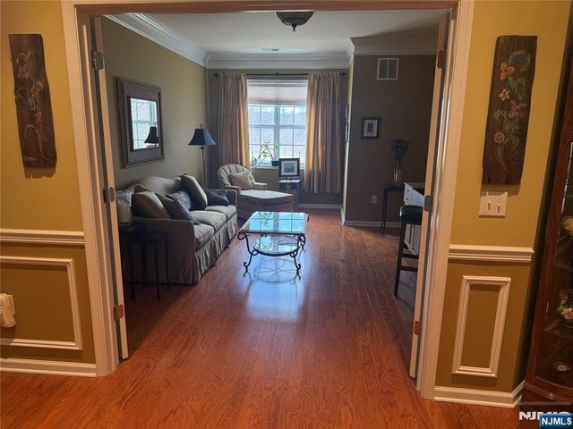 1118 Warrens Way, Wanaque, NJ 07465