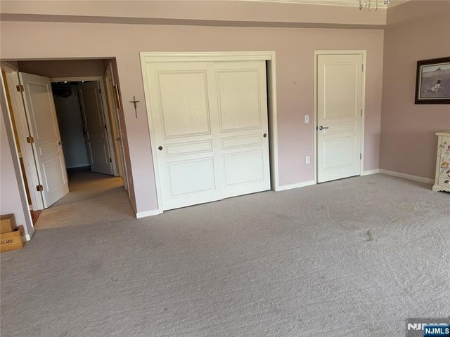 1118 Warrens Way, Wanaque, NJ 07465