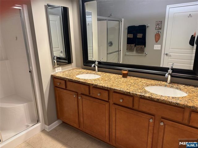 1118 Warrens Way, Wanaque, NJ 07465