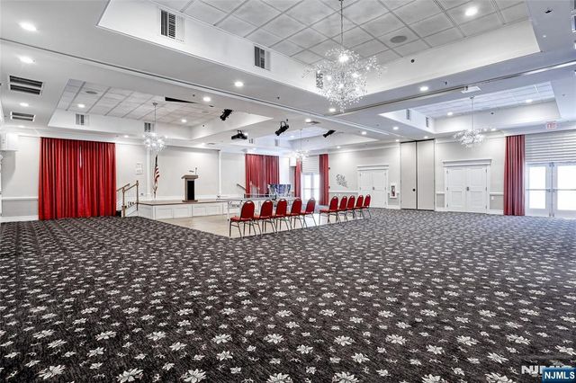 1118 Warrens Way, Wanaque, NJ 07465