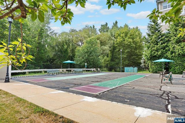 1118 Warrens Way, Wanaque, NJ 07465