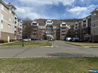 1118 Warrens Way, Wanaque, NJ 07465