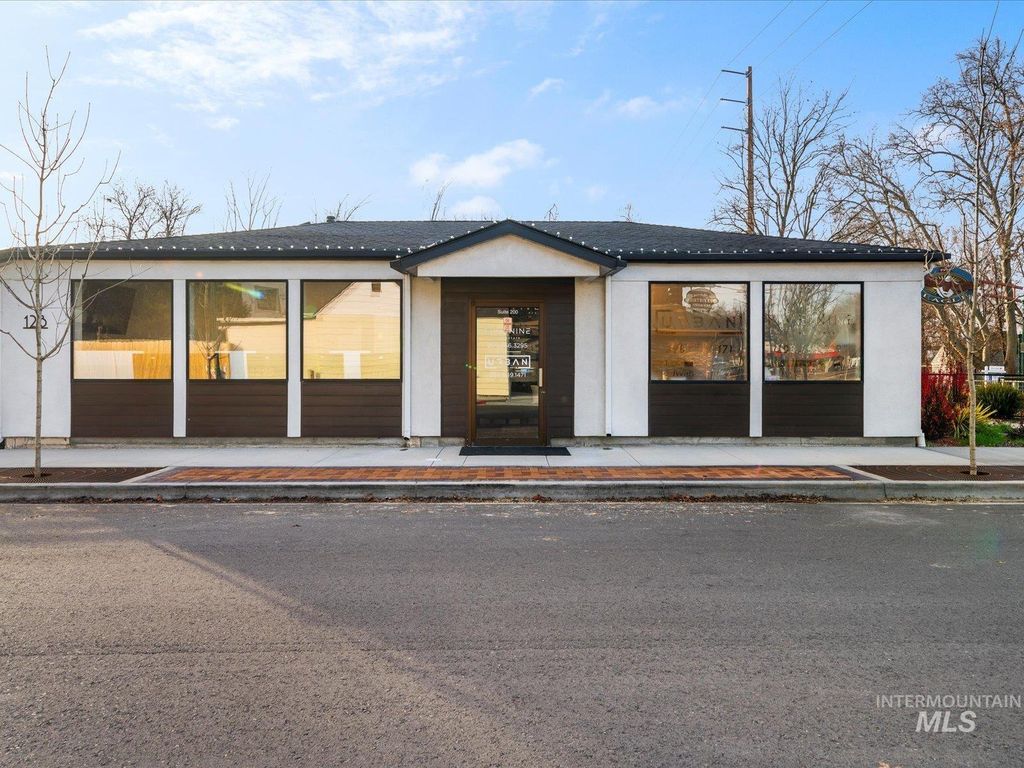 128 S Eagle Rd, Eagle, ID 83616 photo 18